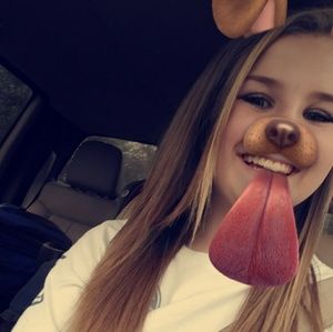 Meet your Posher, Courtney